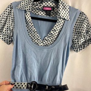 Say What USA Size Medium Ladies pullover V neck short sleeve  belted Swe…